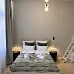 Vip Bast 143 Location - Lux Z Wanna Lub Bez Wanny Do Wyboru Off Piotrkowska Stajnia Jednorozca Hopalupa Atlas Arena Aparthotel