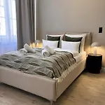 Vip Bast 143 Location - Lux Z Wanna Lub Bez Wanny Do Wyboru Off Piotrkowska Stajnia Jednorozca Hopalupa Atlas Arena Aparthotel 3*