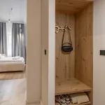 Vip Bast 143 Location - Lux Z Wanna Lub Bez Wanny Do Wyboru Off Piotrkowska Stajnia Jednorozca Hopalupa Atlas Arena Aparthotel
