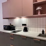 Vip Bast 143 Location - Lux Z Wanna Lub Bez Wanny Do Wyboru Off Piotrkowska Stajnia Jednorozca Hopalupa Atlas Arena Aparthotel 3*