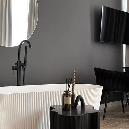 Vip Bast 143 Location - Lux Z Wanną Off Piotrkowska Stajnia Jednorożca Hopalupa Atlas Arena Hotel apartamentowy Łódź