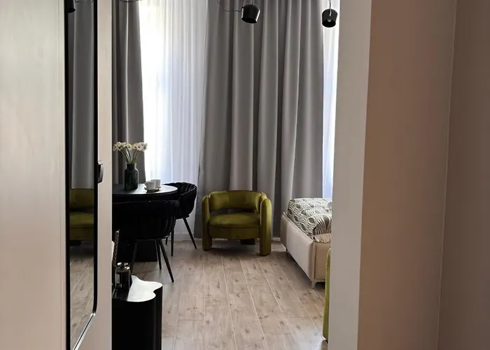 Vip Bast 143 Location - Lux Z Wanna Lub Bez Wanny Do Wyboru Off Piotrkowska Stajnia Jednorozca Hopalupa Atlas Arena 3*