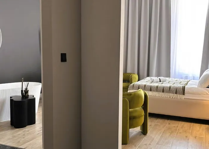 公寓式酒店 Vip Bast 143 Location - Lux Z Wanna Lub Bez Wanny Do Wyboru Off Piotrkowska Stajnia Jednorozca Hopalupa Atlas Arena 3*