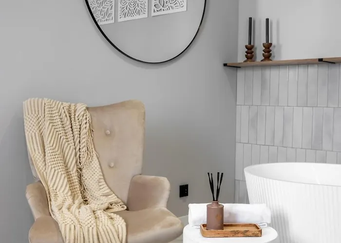 公寓式酒店 Vip Bast 143 Location - Lux Z Wanna Lub Bez Wanny Do Wyboru Off Piotrkowska Stajnia Jednorozca Hopalupa Atlas Arena 3*