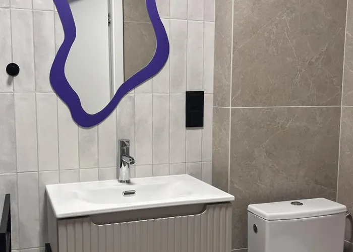 Vip Bast 143 Location - Lux Z Wanna Lub Bez Wanny Do Wyboru Off Piotrkowska Stajnia Jednorozca Hopalupa Atlas Arena 3* 罗兹